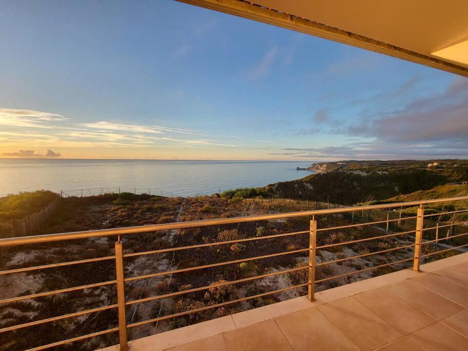 Nazare Uninterrupted Views And Sounds Of The Sea Apartment Pataias Exterior foto